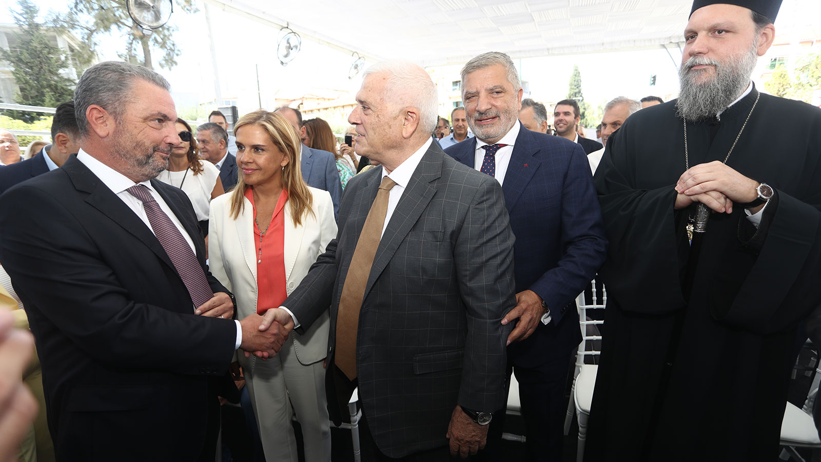 Παραδόθηκε το υπογειοποιημένο τμήμα δρόμου στο γήπεδο της ΑΕΚ